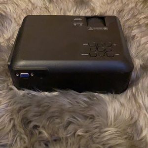 Wattage 72 watts
Display resolution 1280 x 720